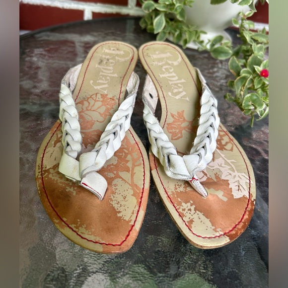 Replay | white braided leather heeled flip flop sandals | size 6.5 - Picture 6 of 7